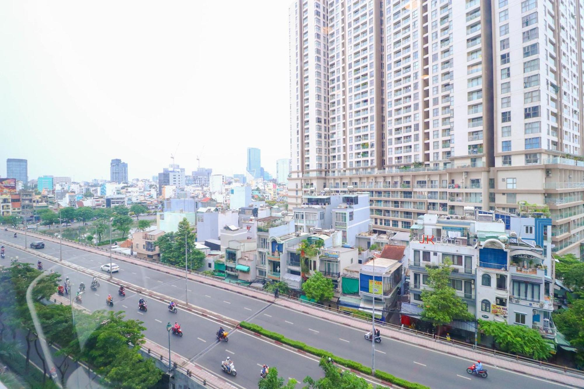 Grand Saigon Centre - Rivergate Residence, Free Gym&Pool 胡志明市 外观 照片